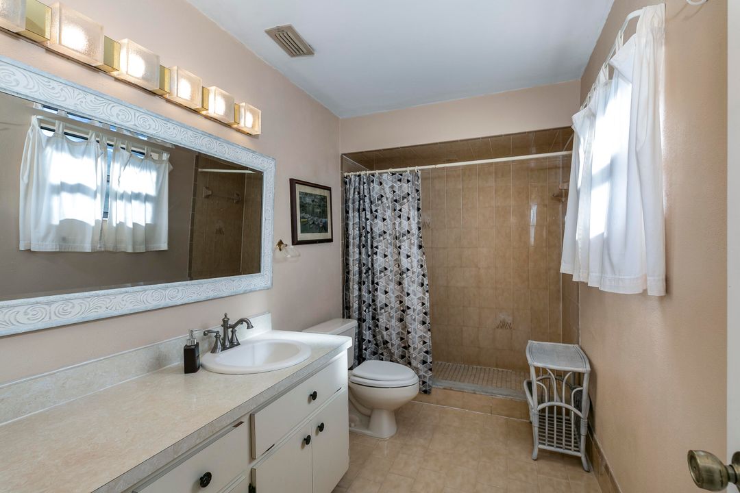 最近售出: $425,000 (2 贝兹, 2 浴室, 1826 平方英尺)
