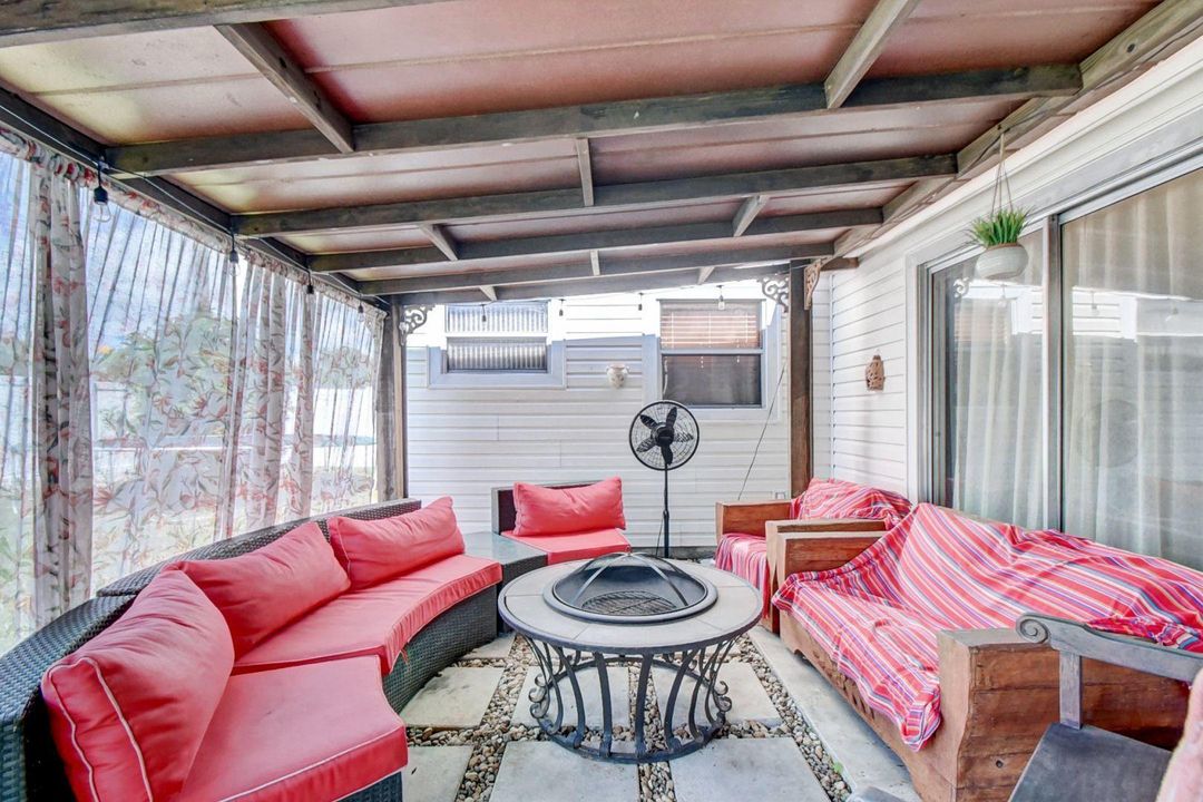 最近售出: $319,000 (3 贝兹, 2 浴室, 1539 平方英尺)