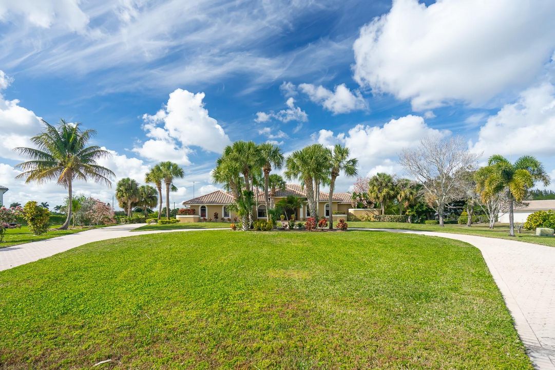 Recently Sold: $1,149,000 (5 beds, 3 baths, 3447 Square Feet)