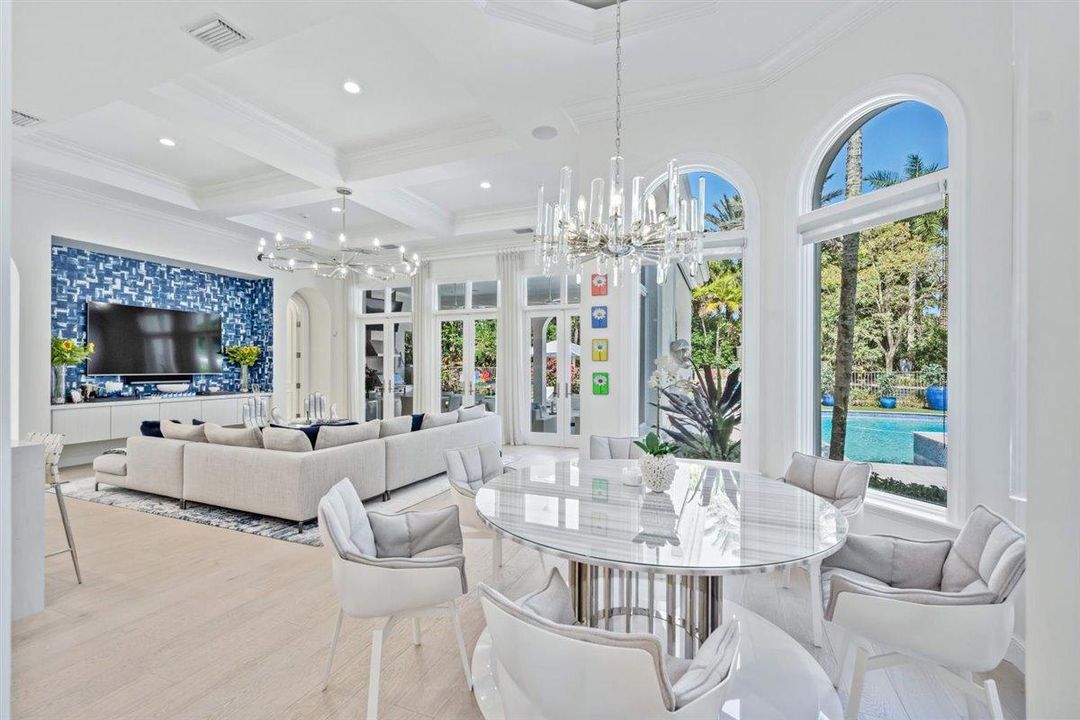 Recently Sold: $3,695,000 (4 beds, 4 baths, 4901 Square Feet)