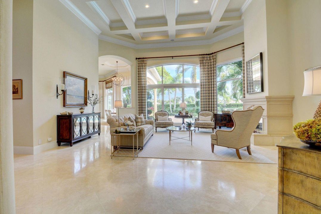 Recently Sold: $2,795,000 (5 beds, 5 baths, 4375 Square Feet)