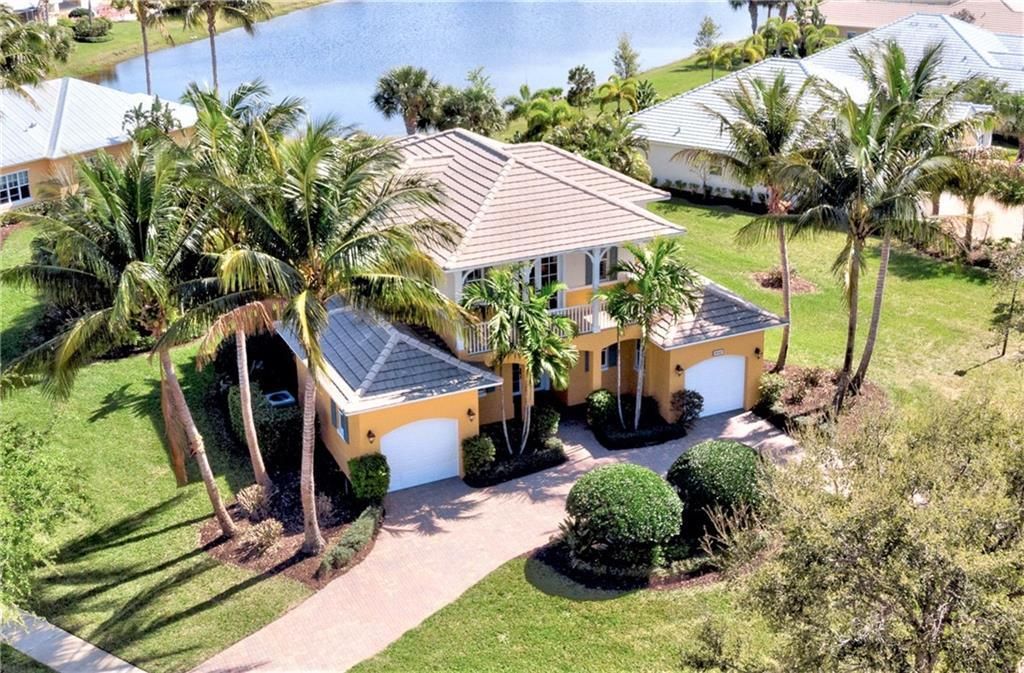 Recently Sold: $599,900 (4 beds, 4 baths, 3579 Square Feet)