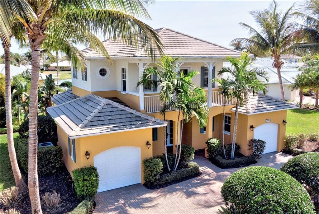 Recently Sold: $599,900 (4 beds, 4 baths, 3579 Square Feet)