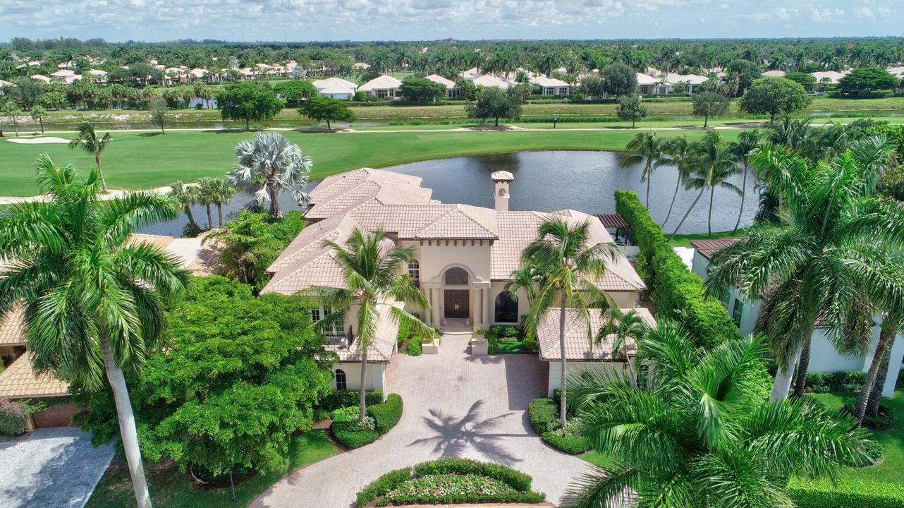 Recently Sold: $3,200,000 (5 beds, 7 baths, 6280 Square Feet)