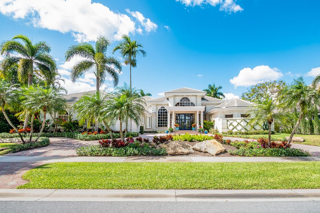 Recently Sold: $1,495,000 (4 beds, 3 baths, 4327 Square Feet)