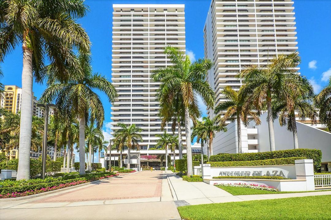 Recently Sold: $1,200,000 (2 beds, 2 baths, 1927 Square Feet)
