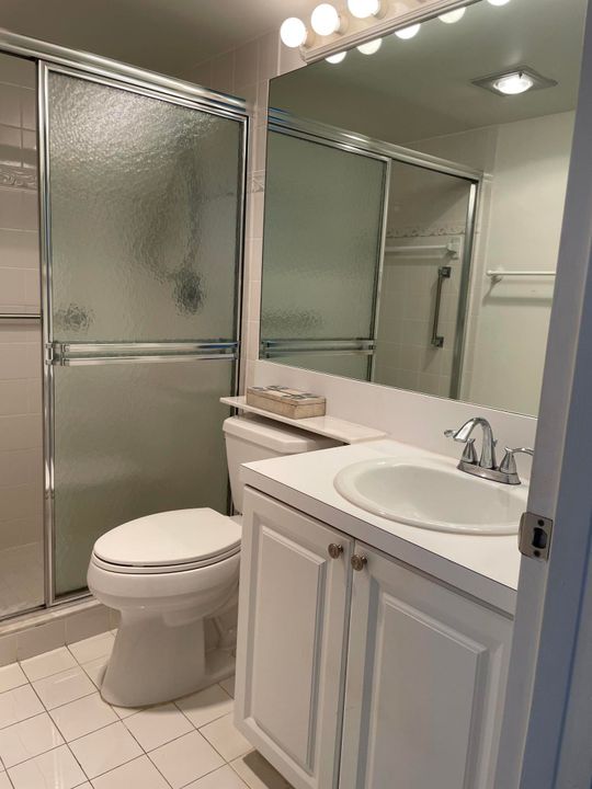 Недавно арендовано: $1,395 (2 спален, 1 ванн, 880 Квадратных фут)