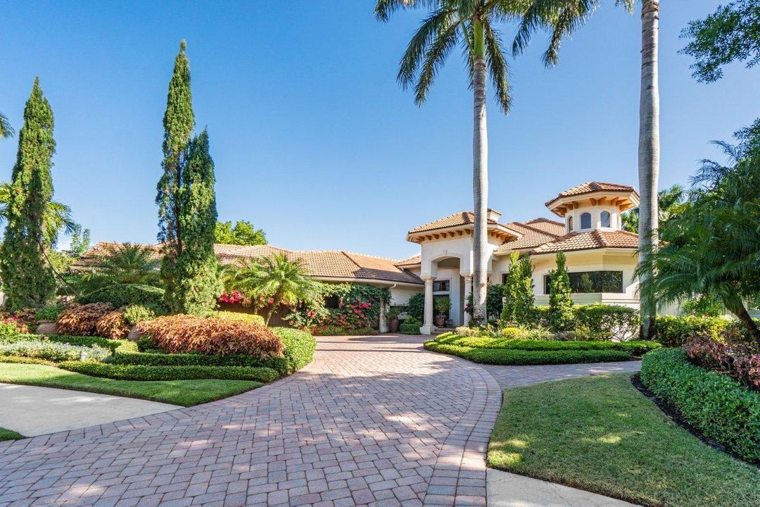 Recently Sold: $2,895,000 (4 beds, 4 baths, 5150 Square Feet)