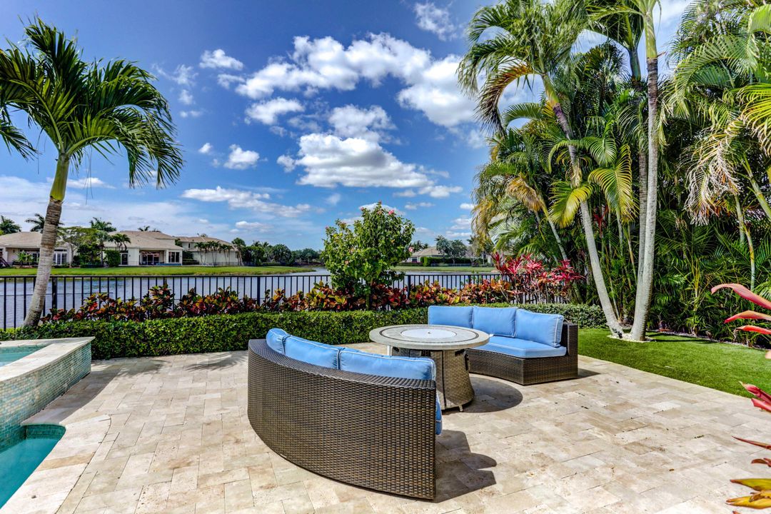 Recently Sold: $1,850,000 (4 beds, 4 baths, 4225 Square Feet)