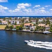 Recently Sold: $6,750,000 (5 beds, 6 baths, 7560 Square Feet)