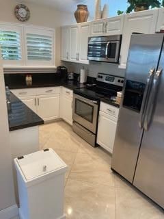 Recently Sold: $295,000 (2 beds, 2 baths, 1555 Square Feet)