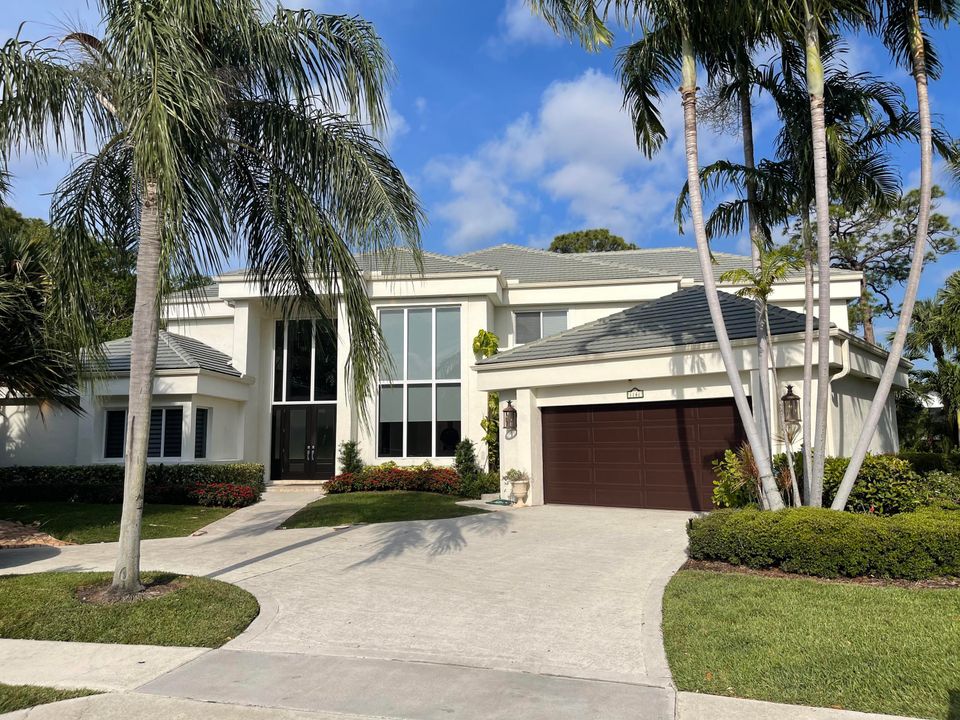 Recently Sold: $1,175,000 (5 beds, 4 baths, 4435 Square Feet)