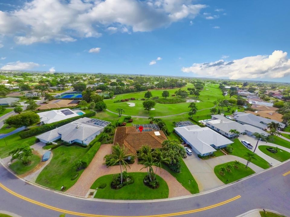 Недавно продано: $769,000 (4 спален, 2 ванн, 2752 Квадратных фут)