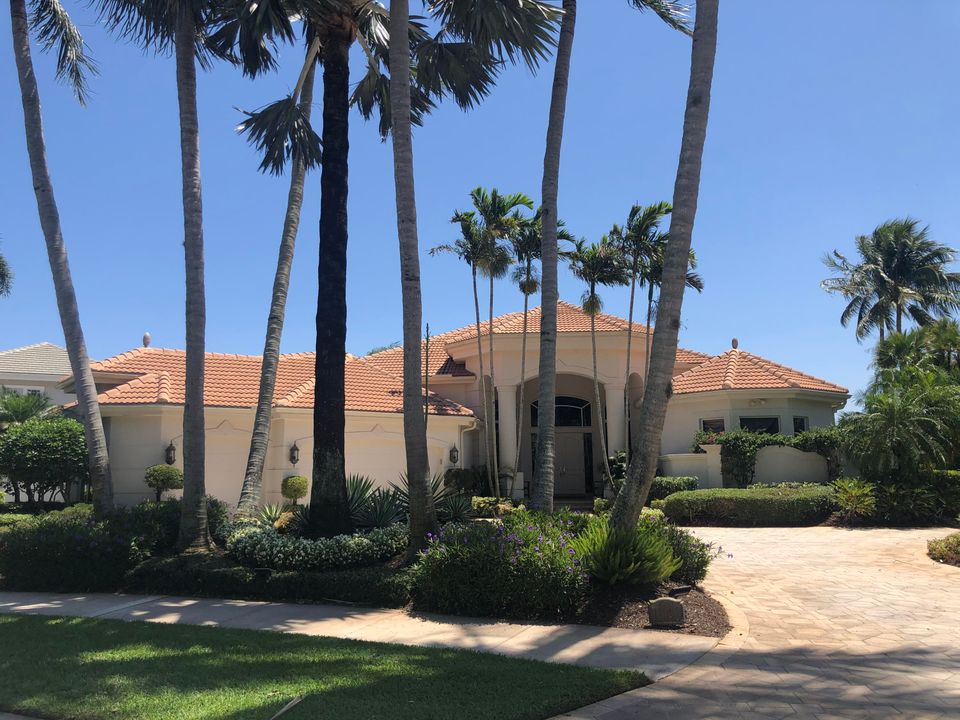 Recently Sold: $1,899,000 (3 beds, 3 baths, 3945 Square Feet)