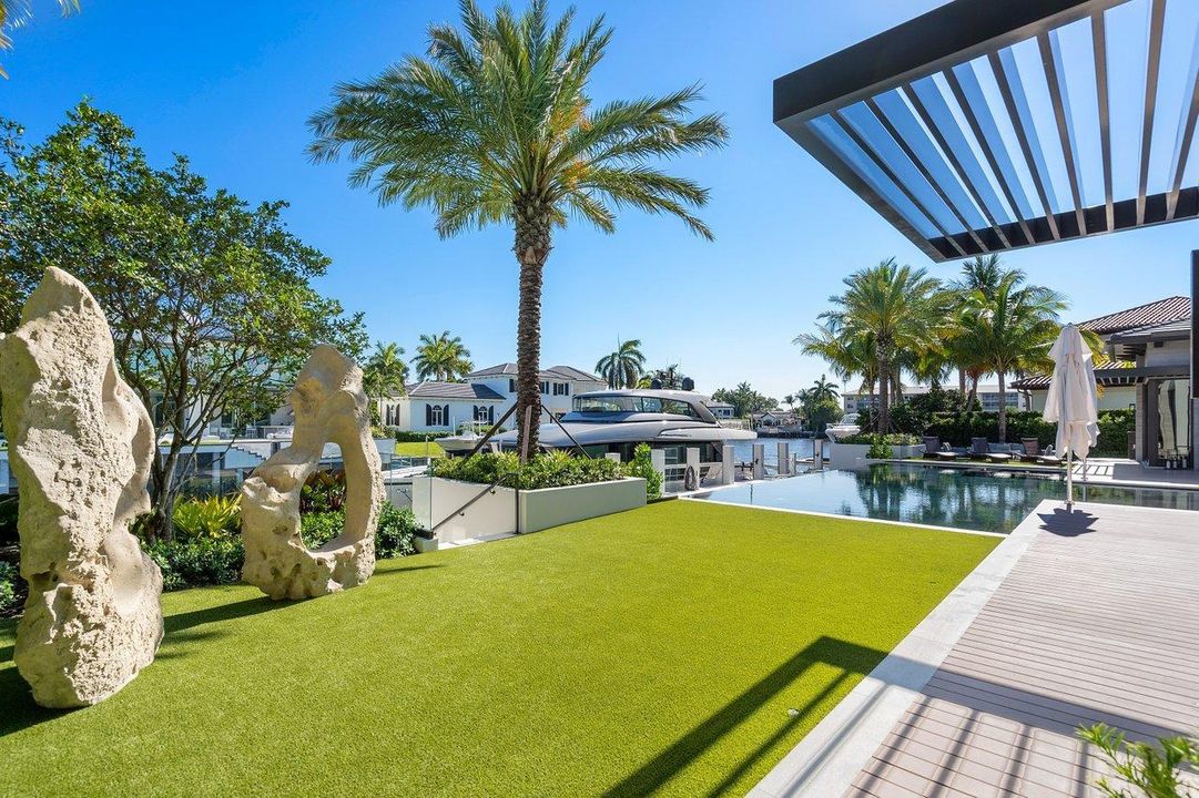 Recently Sold: $25,900,000 (7 beds, 8 baths, 8664 Square Feet)