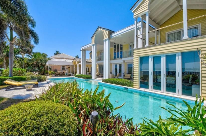 Recently Sold: $12,000,000 (5 beds, 6 baths, 4784 Square Feet)