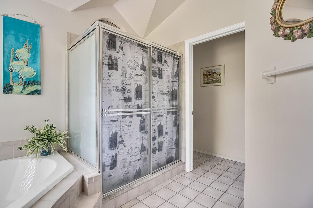 最近售出: $425,000 (3 贝兹, 2 浴室, 1882 平方英尺)