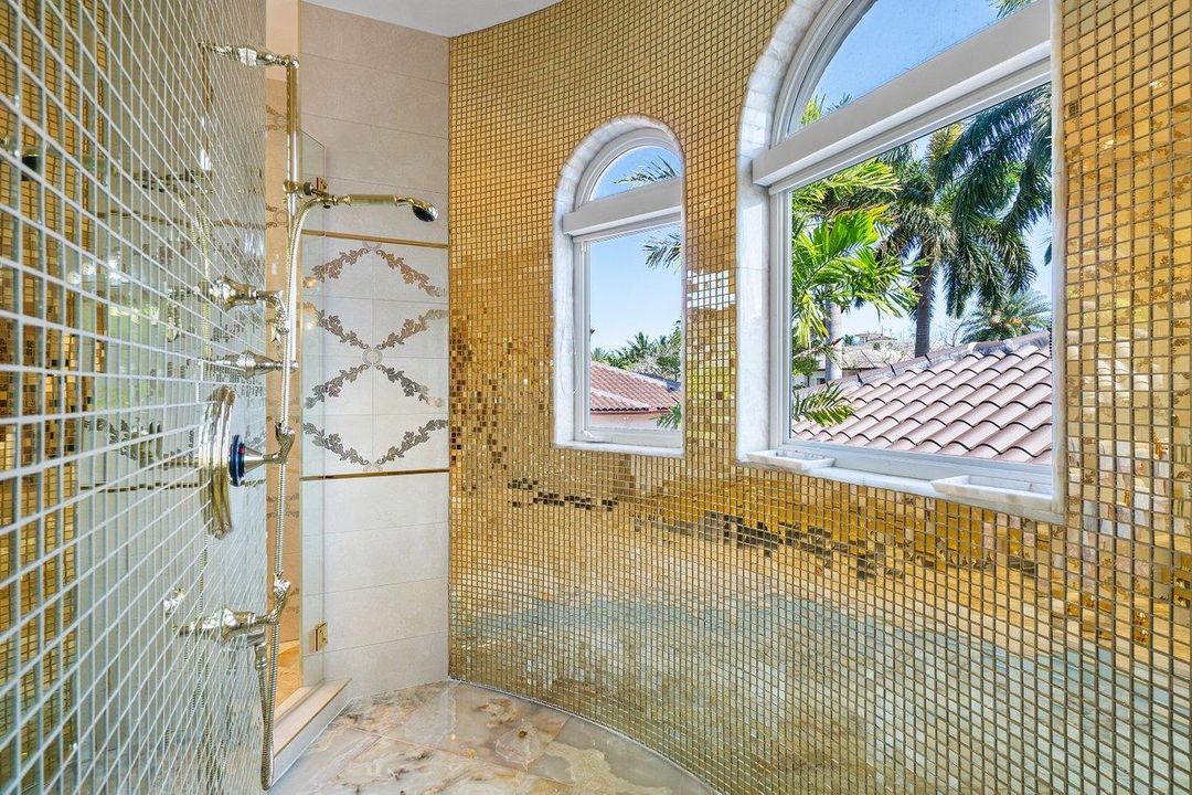 Недавно продано: $13,500,000 (7 спален, 8 ванн, 9499 Квадратных фут)