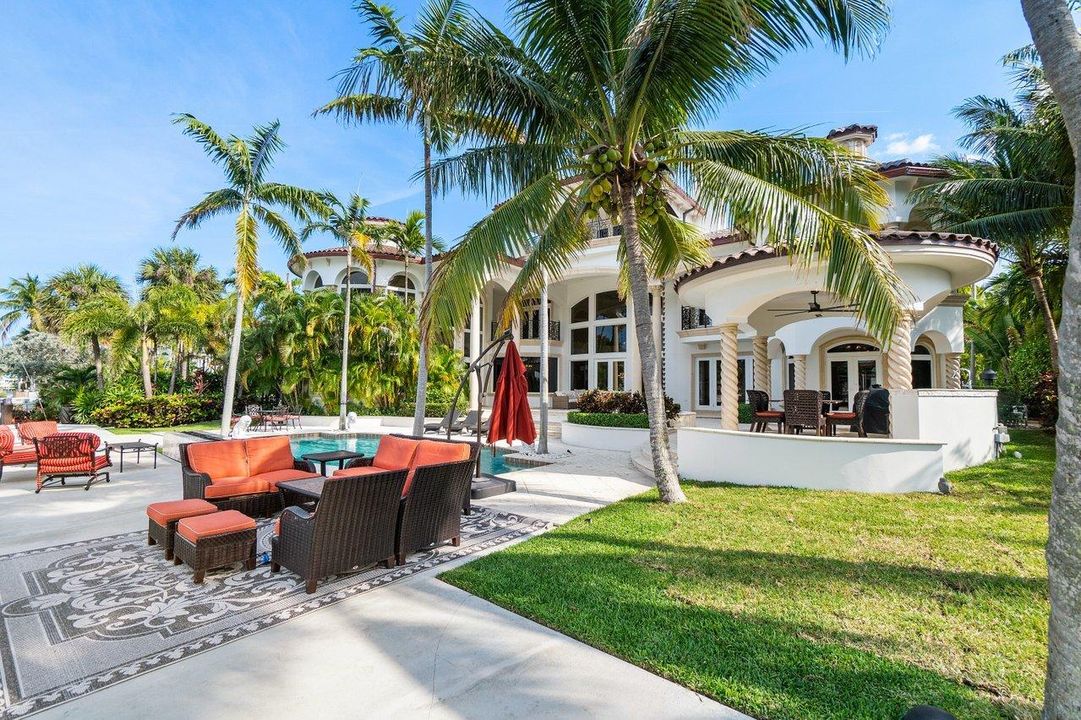 Recently Sold: $13,500,000 (7 beds, 8 baths, 9499 Square Feet)