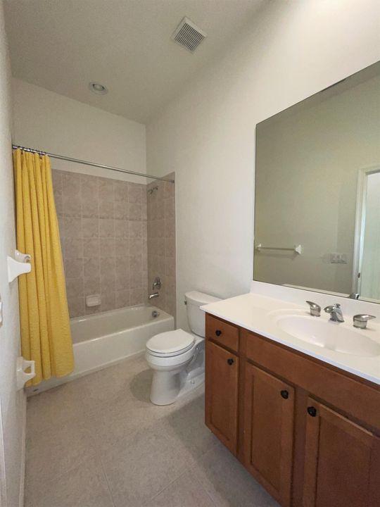 Недавно арендовано: $2,400 (3 спален, 3 ванн, 1901 Квадратных фут)