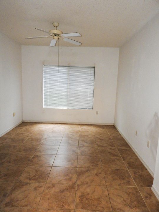 Recently Rented: $1,850 (2 beds, 2 baths, 1057 Square Feet)