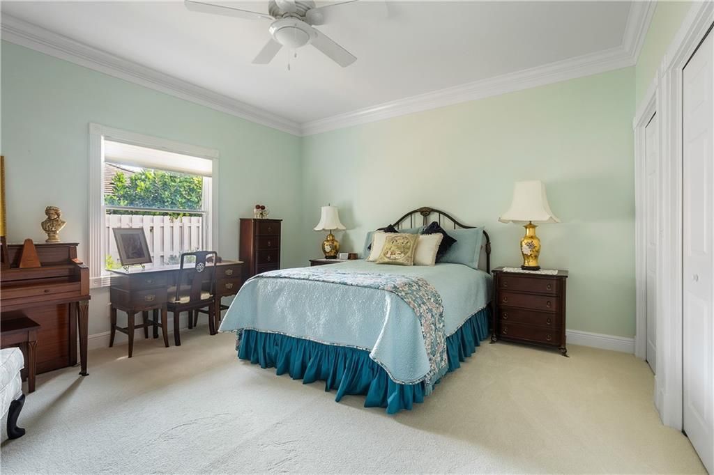 Recently Sold: $1,300,000 (3 beds, 3 baths, 3154 Square Feet)