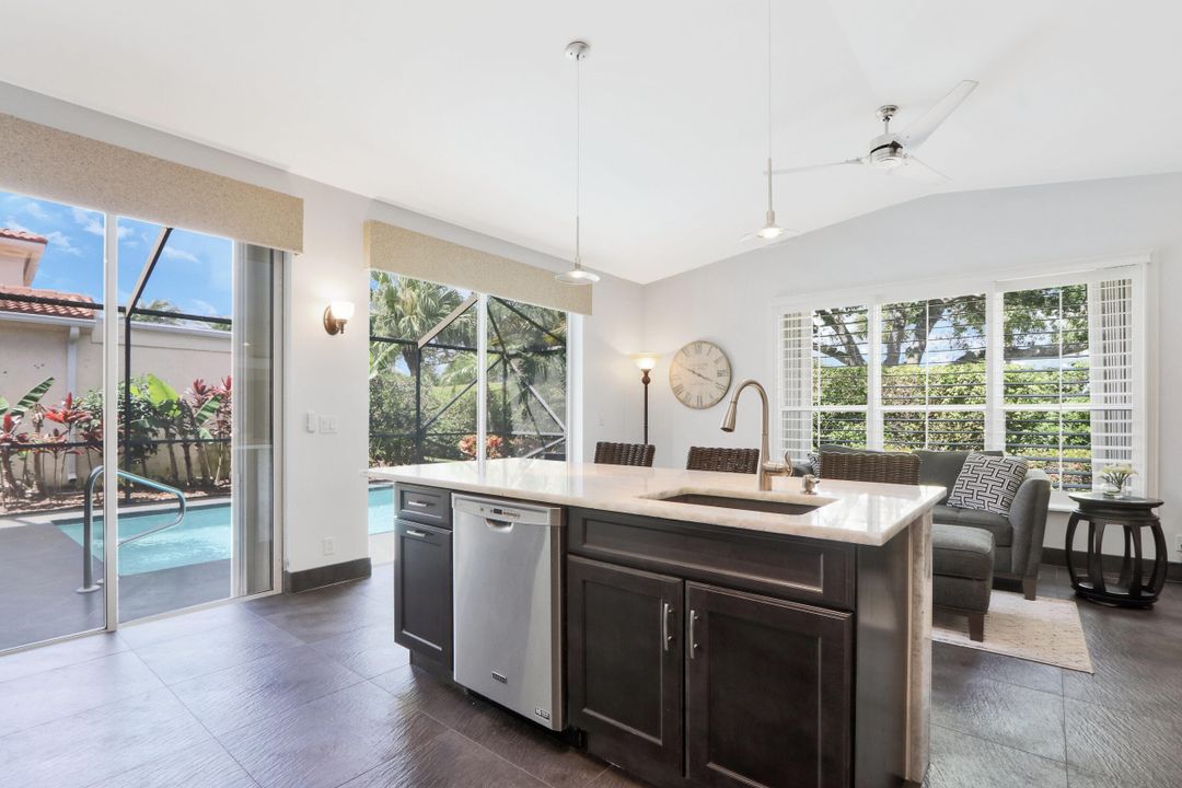 Recently Sold: $1,225,000 (3 beds, 3 baths, 2511 Square Feet)