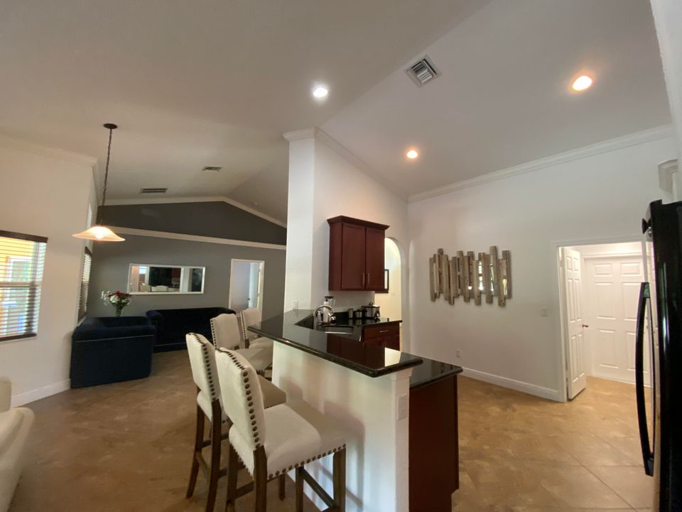 Recently Sold: $499,999 (3 beds, 2 baths, 1901 Square Feet)