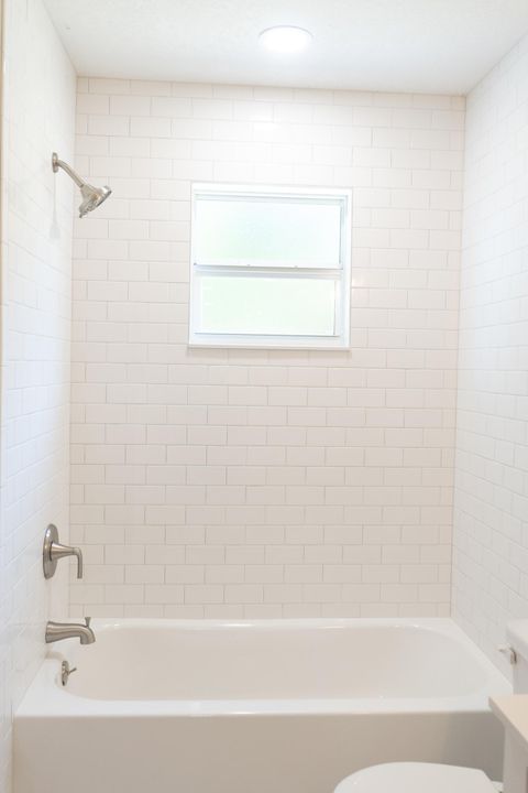 最近售出: $444,900 (3 贝兹, 2 浴室, 1512 平方英尺)
