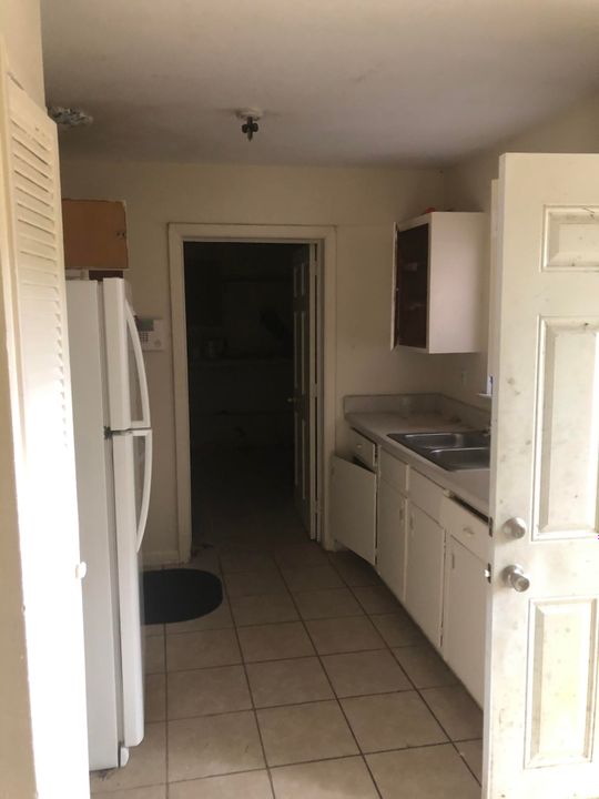 Recently Sold: $89,995 (3 beds, 1 baths, 1064 Square Feet)