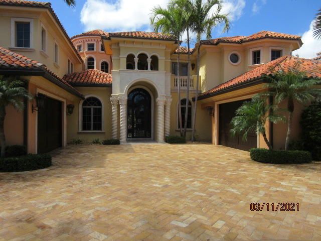 Recently Sold: $8,250,000 (8 beds, 10 baths, 10128 Square Feet)