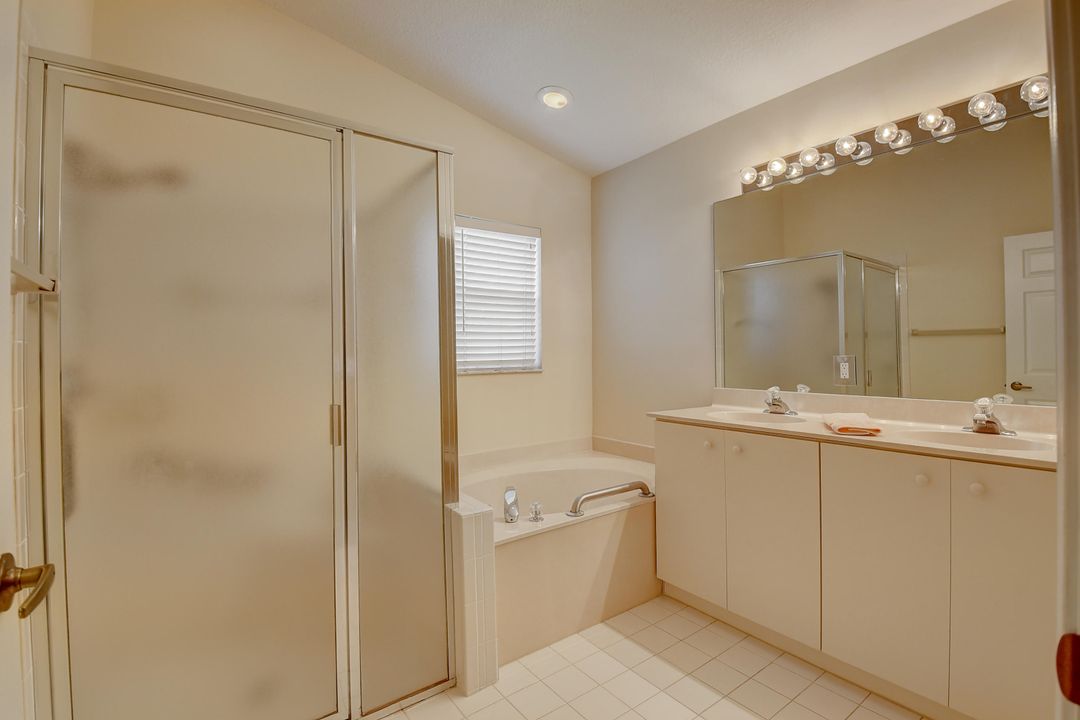 最近售出: $319,000 (3 贝兹, 2 浴室, 1559 平方英尺)