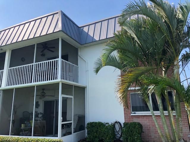 Recently Sold: $255,000 (2 beds, 2 baths, 1189 Square Feet)