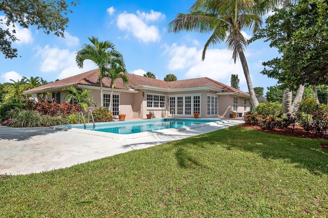 Recently Sold: $1,249,000 (3 beds, 2 baths, 2685 Square Feet)