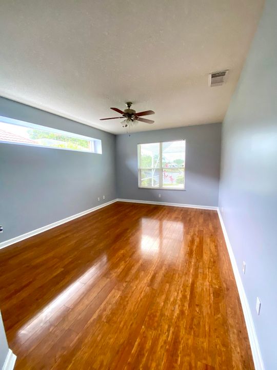 Recently Rented: $2,300 (2 beds, 2 baths, 1340 Square Feet)