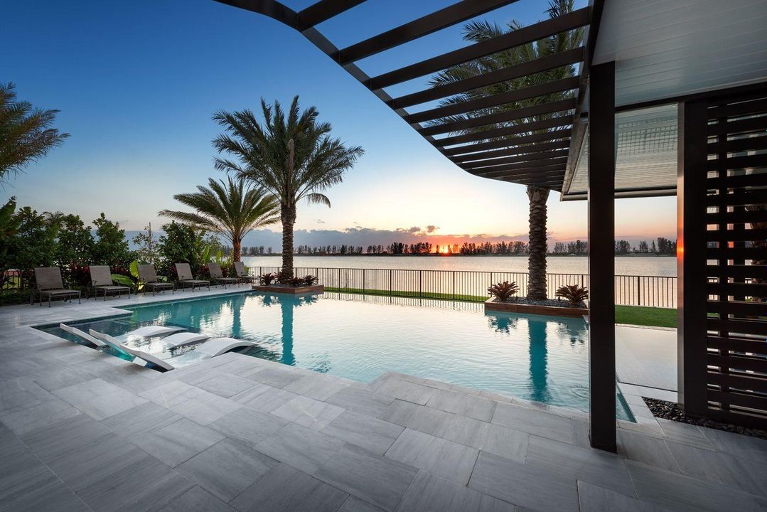 Recently Sold: $1,799,000 (5 beds, 5 baths, 5329 Square Feet)