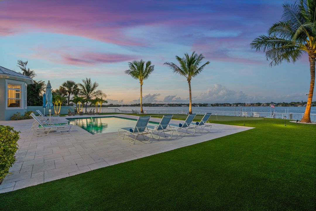 Recently Sold: $6,000,000 (4 beds, 5 baths, 4621 Square Feet)