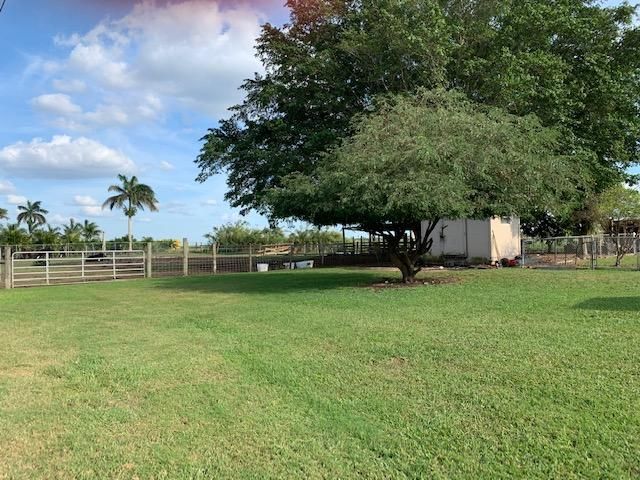 Recently Sold: $340,000 (4 beds, 3 baths, 3916 Square Feet)
