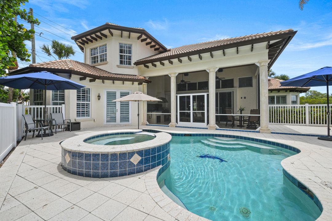 Recently Sold: $2,100,000 (4 beds, 3 baths, 3600 Square Feet)