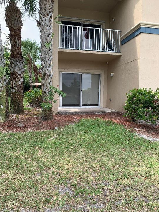 Recently Sold: $165,000 (3 beds, 2 baths, 1076 Square Feet)