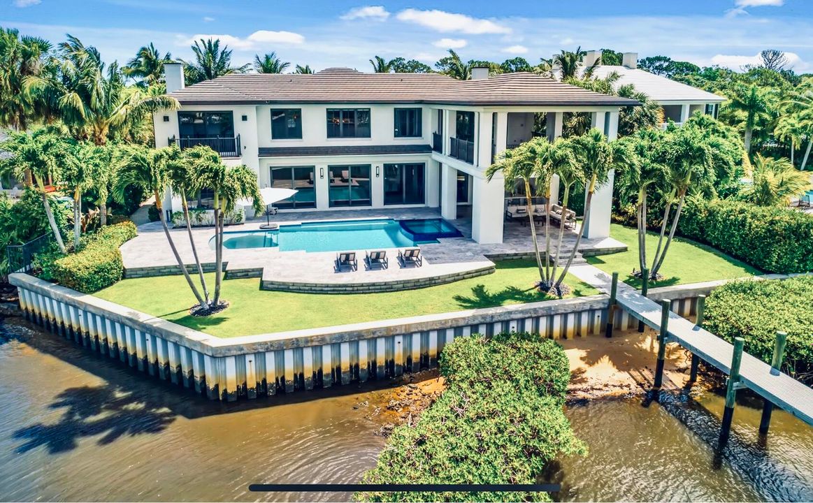 Recently Sold: $7,700,000 (5 beds, 7 baths, 5617 Square Feet)