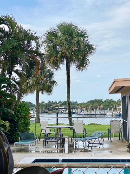 Recently Rented: $1,350 (1 beds, 1 baths, 656 Square Feet)