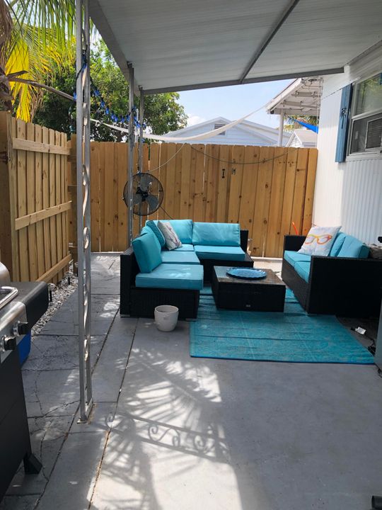 Recently Sold: $145,000 (3 beds, 2 baths, 1299 Square Feet)