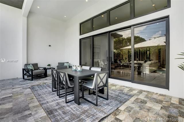 Active With Contract: $1,700,000 (4 beds, 3 baths, 3171 Square Feet)