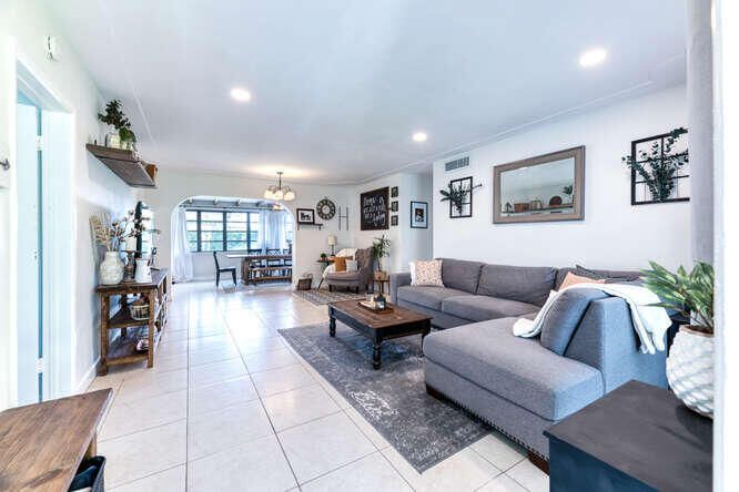 Recently Sold: $399,000 (4 beds, 2 baths, 1774 Square Feet)