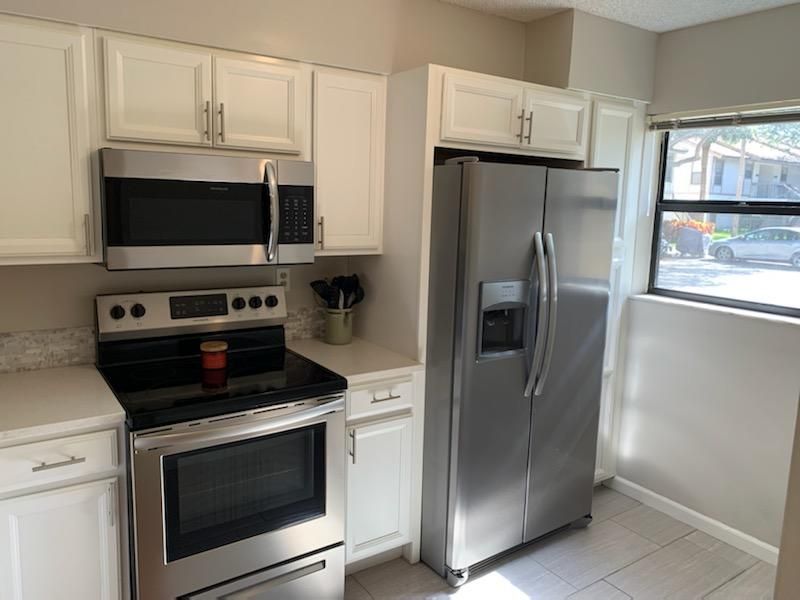 Recently Sold: $214,500 (2 beds, 2 baths, 920 Square Feet)