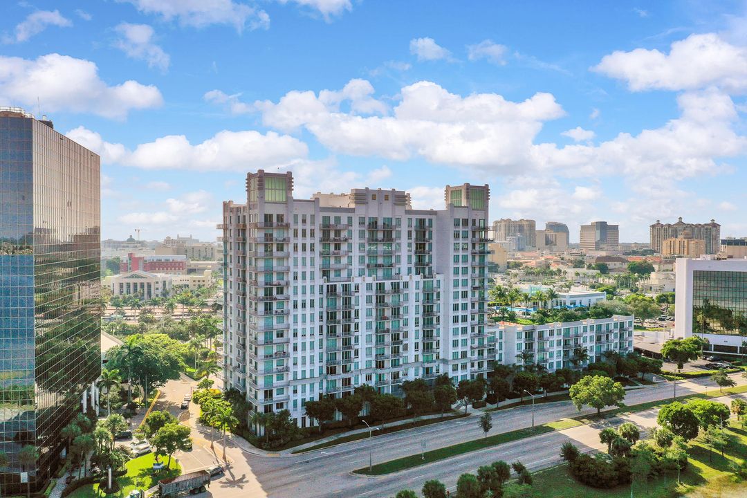 Recently Sold: $199,000 (1 beds, 1 baths, 843 Square Feet)