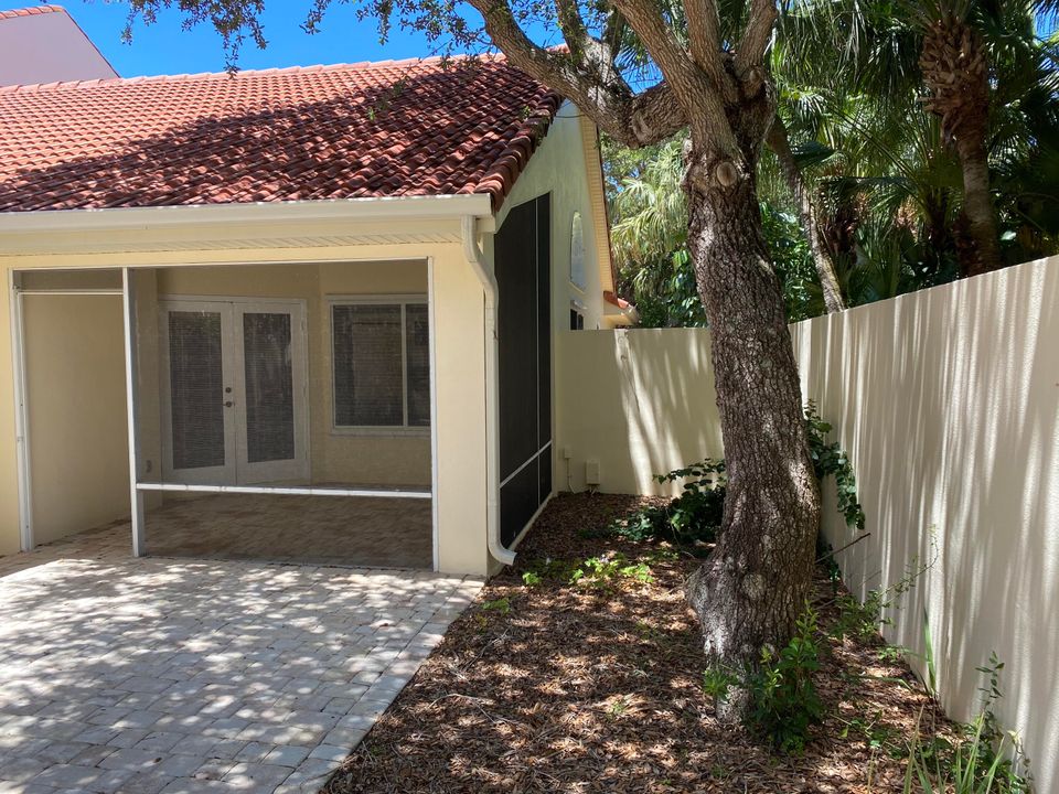 Recently Sold: $499,500 (3 beds, 2 baths, 1790 Square Feet)