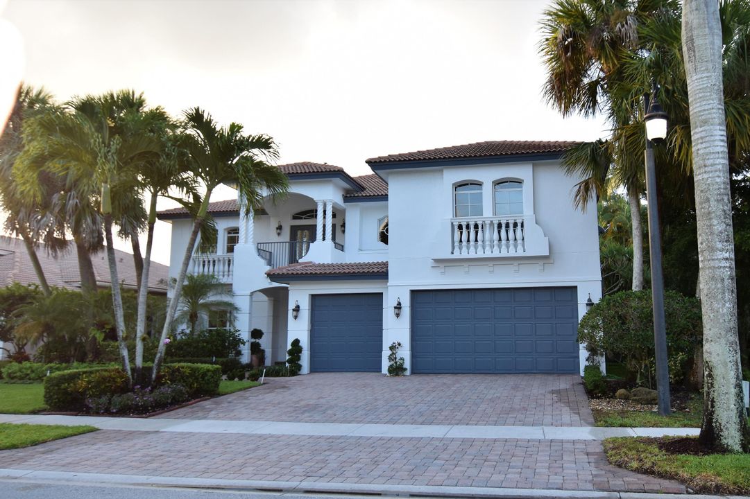 Recently Sold: $1,450,000 (5 beds, 5 baths, 4789 Square Feet)