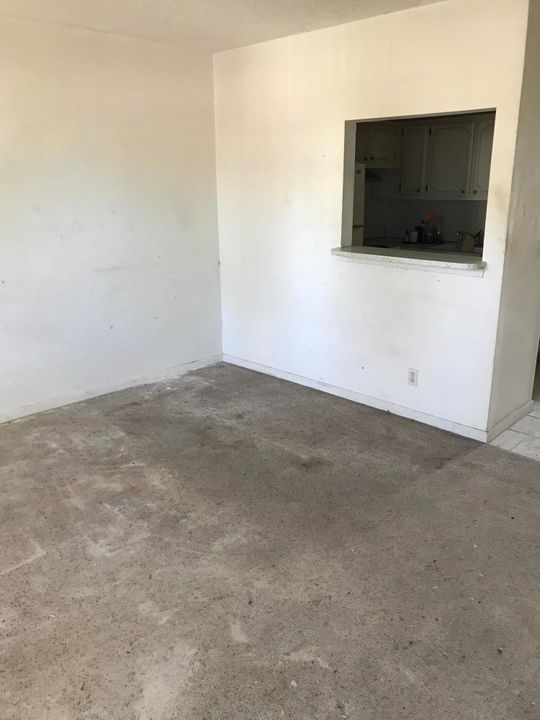 Vendido Recientemente: $29,000 (1 camas, 1 baños, 615 Pies cuadrados)